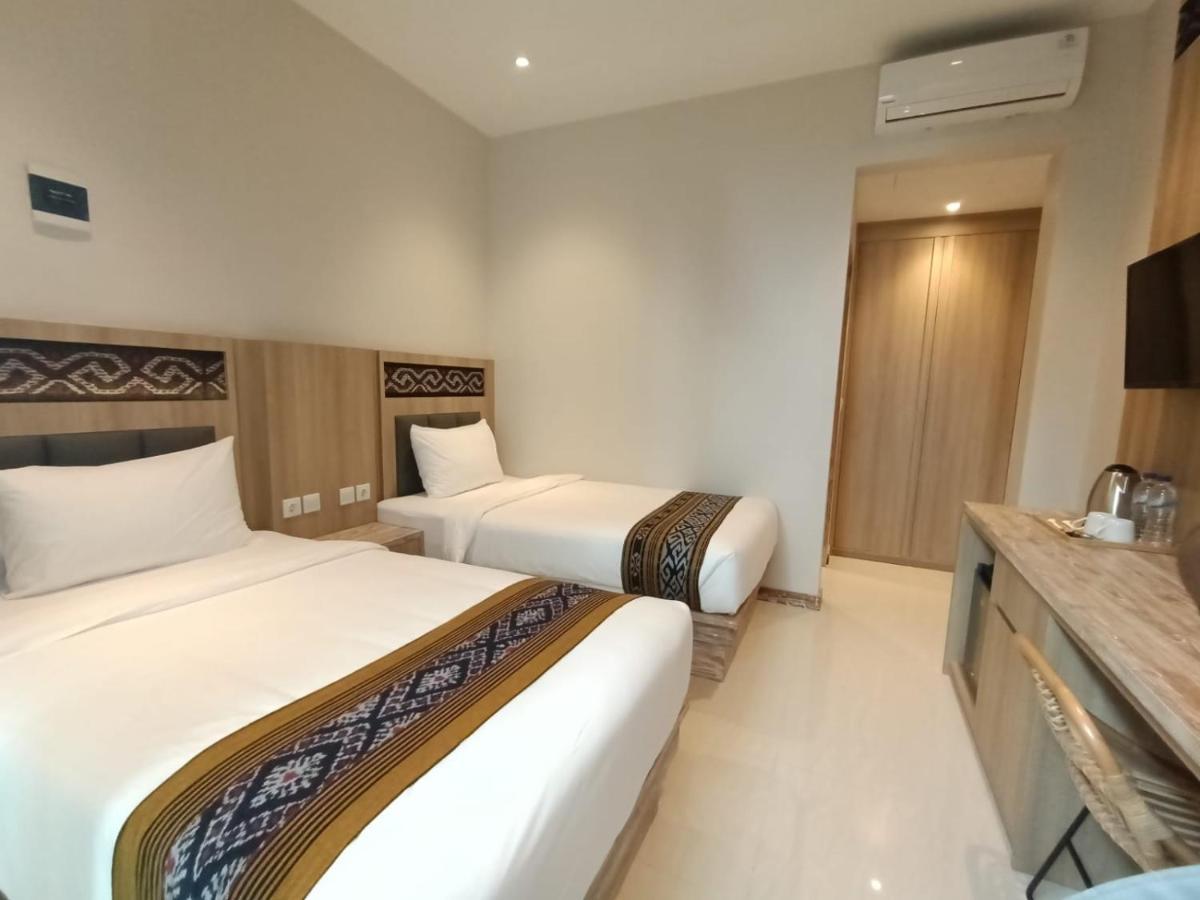 Dejavu 2.0 Hotel Bajo Komodo Labuan Bajo Exterior photo