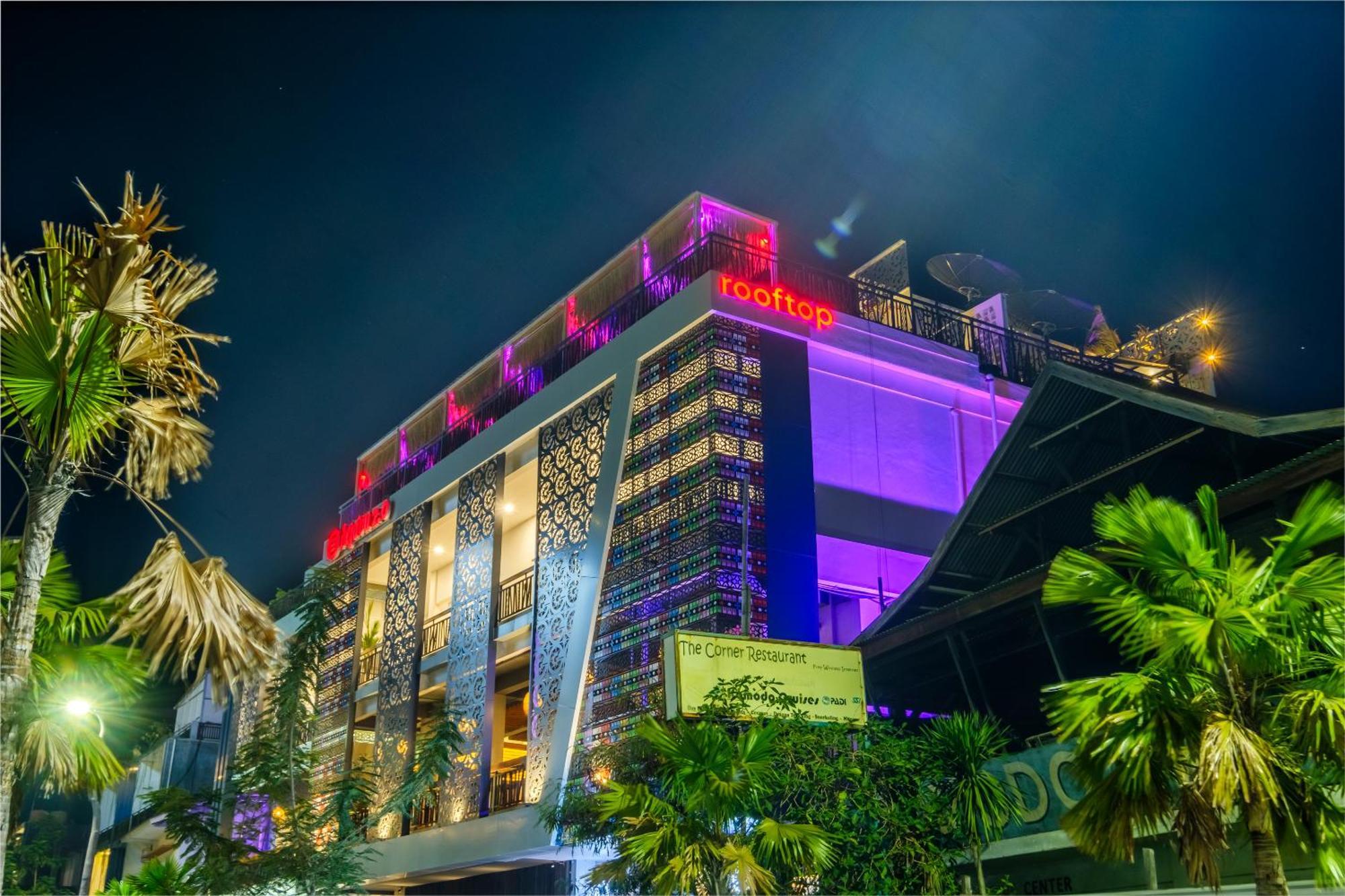 Dejavu 2.0 Hotel Bajo Komodo Labuan Bajo Exterior photo