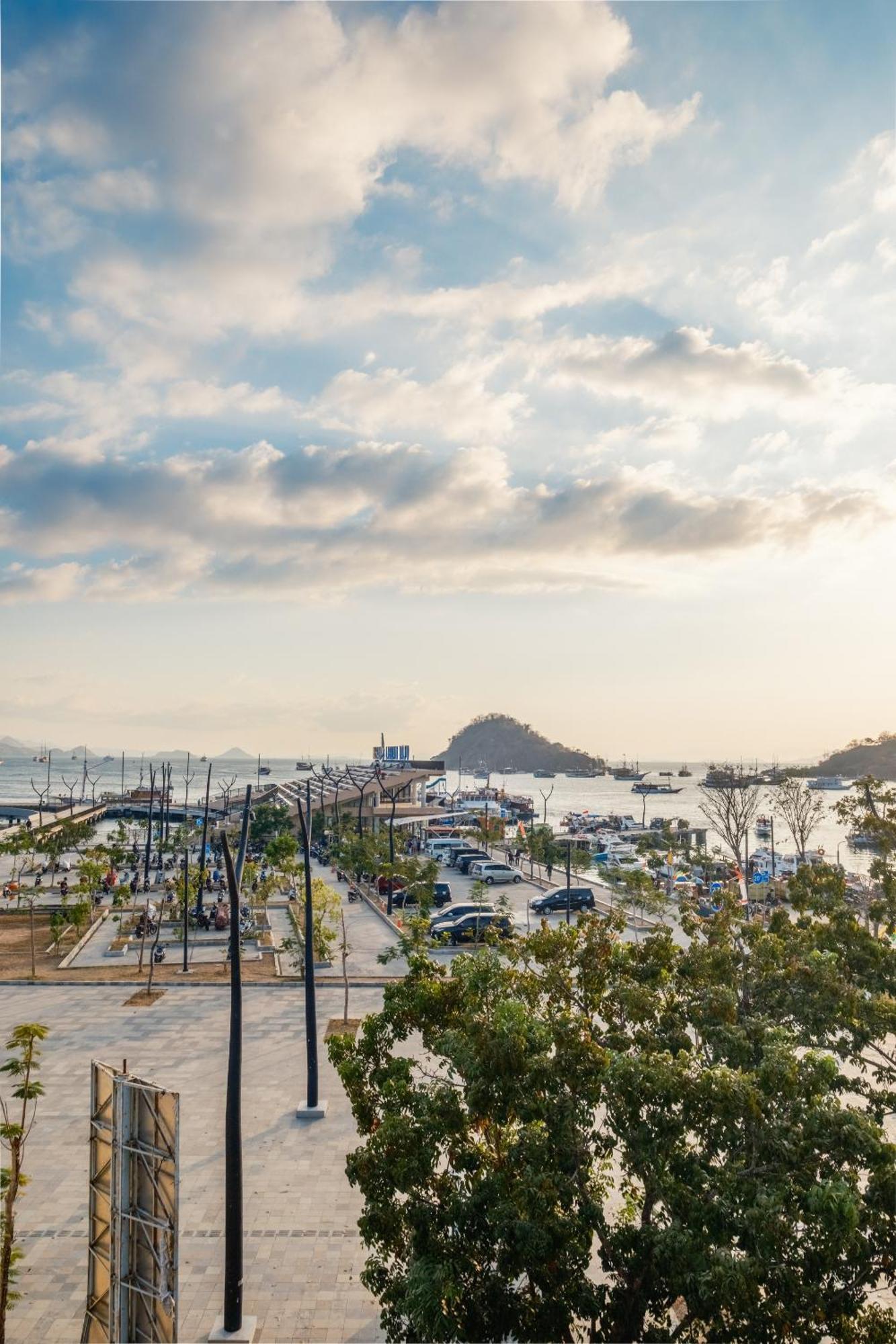 Dejavu 2.0 Hotel Bajo Komodo Labuan Bajo Exterior photo